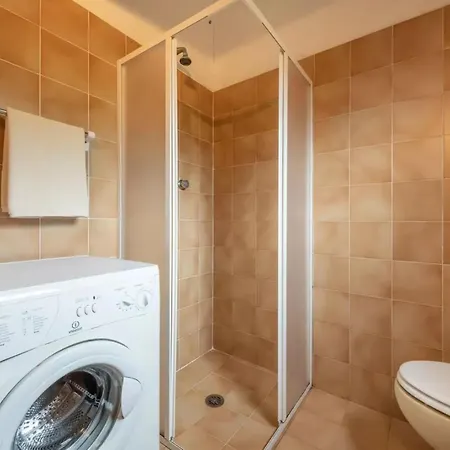 Relaxing With Outdoor Dining アパート