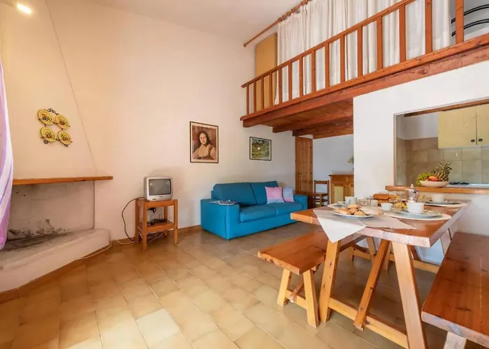 Relaxing With Outdoor Dining *