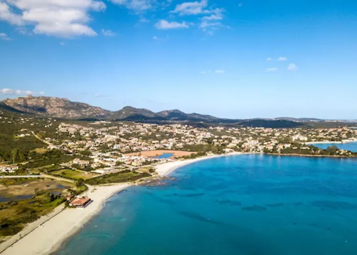 Relaxing With Outdoor Dining *