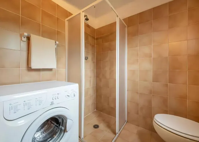 Relaxing With Outdoor Dining Lägenhet