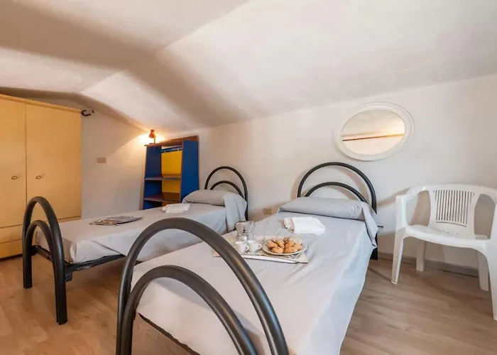 Lägenhet Relaxing With Outdoor Dining *