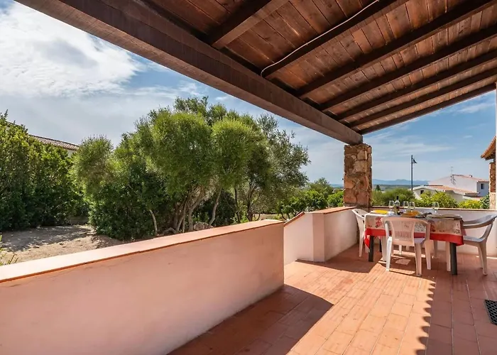 Relaxing With Outdoor Dining