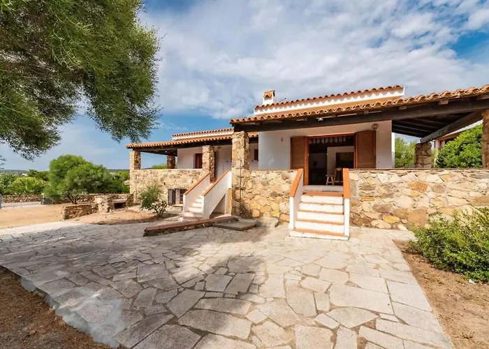 Relaxing With Outdoor Dining Lägenhet